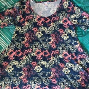 ‼️LAST CHANCE‼️LuLaRoe Perfect T XXS WORN ONCE